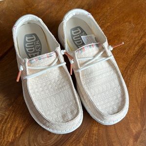 Brand New - Hey Dude Wendy Size 5